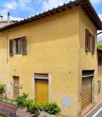 Foto Negozio in Vendita, 4 Locali, 125 mq, Reggello