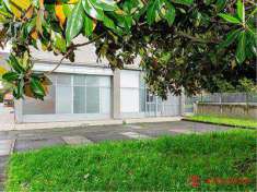 Foto Negozio in Vendita, 5 Locali, 104 mq, Paderno Dugnano (Villaggio