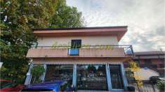 Foto Negozio in Vendita, 5 Locali, 98 mq, Castelletto sopra Ticino