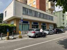 Foto Negozio in vendita a Alzano Lombardo - 682mq