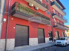 Foto Negozio in vendita a Belpasso, Piano Tavola