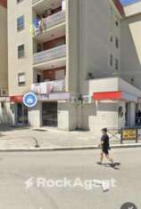 Foto Negozio in vendita a Bisceglie - 3 locali 198mq