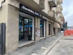 Foto Negozio in vendita a Bologna - 2 locali 90mq