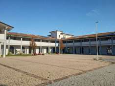 Foto Negozio in Vendita a Brandico