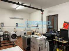 Foto Negozio in vendita a Brescia - 3 locali 350mq