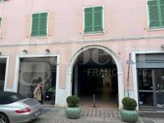 Foto Negozio in Vendita a Brescia