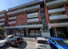 Foto Negozio in vendita a Busto Arsizio - 2 locali 100mq