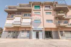 Foto Negozio in vendita a Caltagirone - 4 locali 125mq