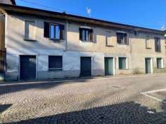 Foto Negozio in vendita a Carugo - 2 locali 66mq