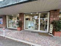 Foto Negozio in vendita a Casalecchio Di Reno - 1 locale 55mq