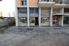 Foto Negozio in vendita a Fagnano Olona - 3 locali 110mq