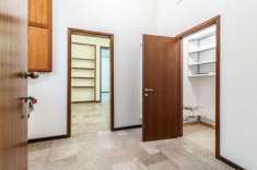 Foto Negozio in vendita a Imola - 1 locale 112mq