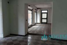 Foto Negozio in vendita a Luisago - 3 locali 117mq