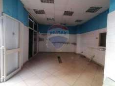 Foto Negozio in vendita a Misterbianco - 2 locali 65mq