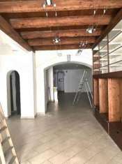 Foto Negozio in vendita a Monfalcone - 1 locale 140mq