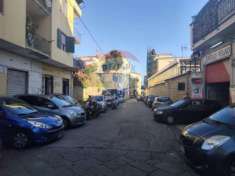 Foto Negozio in vendita a Napoli - 2 locali 135mq