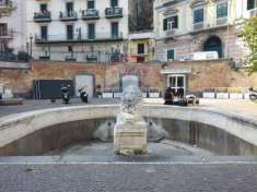 Foto Negozio in vendita a Napoli - 2 locali 60mq