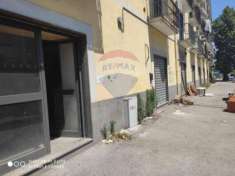 Foto Negozio in vendita a Napoli - 20 locali 594mq