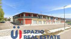 Foto Negozio in vendita a Pianella - 4 locali 130mq