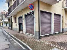 Foto Negozio in Vendita a Pioltello
