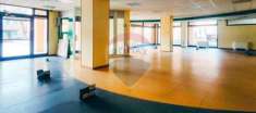 Foto Negozio in vendita a Salsomaggiore Terme - 6 locali 256mq