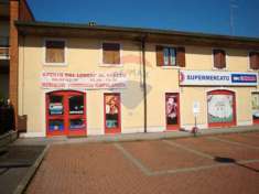 Foto Negozio in vendita a San Giovanni Lupatoto - 4 locali 521mq