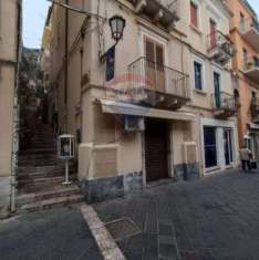 Foto Negozio in vendita a Taormina - 4 locali 100mq