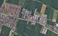 Foto Negozio in Vendita a Travagliato