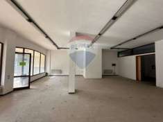 Foto Negozio in vendita a Trescore Balneario - 3 locali 151mq