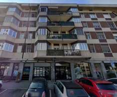 Foto Negozio in Vendita a Trezzano sul Naviglio Piazza S. Lorenzo,  5