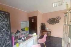 Foto Negozio in vendita a Vado Ligure - 3 locali 67mq