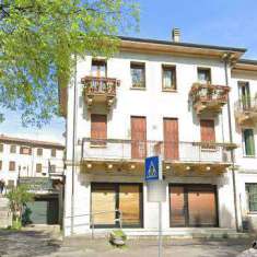 Foto Negozio in Vendita a Verona