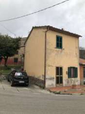 Foto Nel villaggio di Selvena, 22km da Pitigliano, 18 km dalle Terme Di Sorano, 20 km dal Monte Amiata, 28 km dalle Terme Bagni di San Filippo- e Val D'Orc