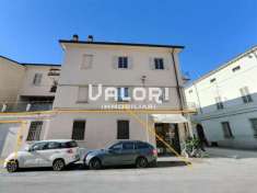 Foto NUDA PROPRIET� DI APPARTAMENTO CENTRALISSIMO CON TERRAZZA E GARAGE