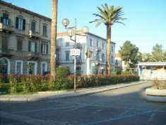 Foto Oltre 3 vetrine in vendita a Lanciano