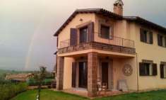 Foto Orvieto - Vendesi abitazione indipendente su pi livelli con terrazza e giardino in posizione tranquilla e panoramica nel circondario di Orvieto. CON