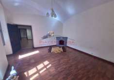 Foto Orvieto centro - Vendesi propriet  attualment euso ufficio trasformabile in abitativo in pieno centro storico.