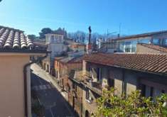 Foto Orvieto centro -Appartamento con balconi, veranda e garage in vendita
