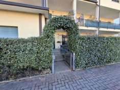 Foto Ottimo 2 locali con giardino a Cant