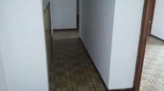Foto Ottimo appartamento mq 120 sito in complesso residenziale, ubicato in zona servita.