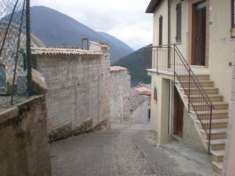 Foto Palazzetto con 2 appartamenti a Cerreto di Spoleto