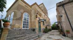 Foto Palazzina commerciale in vendita a Bagheria - 12 locali 570mq
