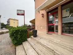 Foto Palazzina commerciale in vendita a Bassano Del Grappa - 3 locali 130mq