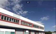 Foto Palazzina commerciale in vendita a Castelplanio - 6 locali 440mq