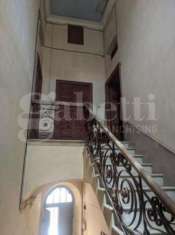 Foto Palazzina commerciale in vendita a Oristano - 5 locali 400mq