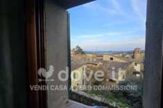 Foto Palazzo / Stabile di 144 m con 4 locali in vendita a Cetona