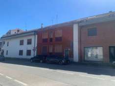 Foto Palazzo / Stabile di 156 m con pi di 5 locali in vendita a Beinasco