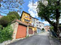 Foto Palazzo / Stabile di 300 m con 4 locali in vendita a Guiglia