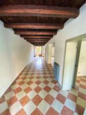 Foto Palazzo / Stabile di 307 m con 5 locali in vendita a Castelfranco Veneto