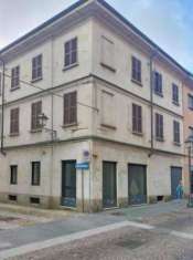 Foto Palazzo / Stabile di 600 m con pi di 5 locali in vendita a Novara